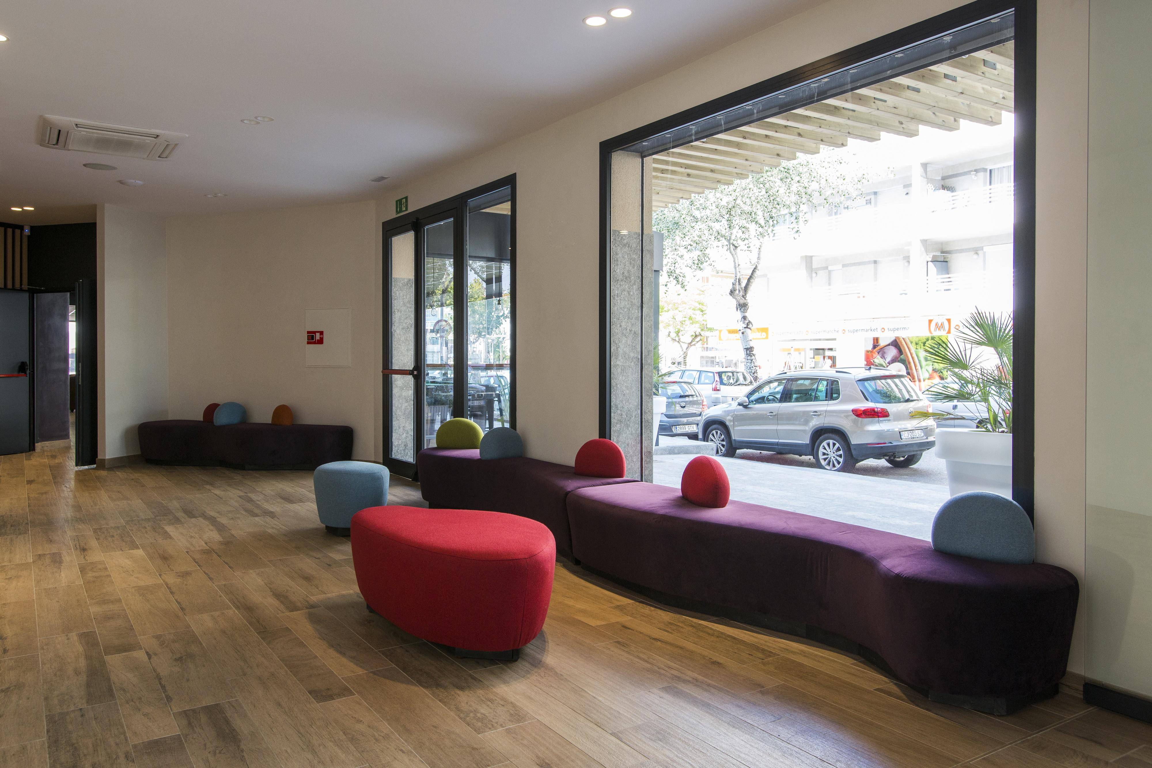 California Apartments サロウ エクステリア 写真