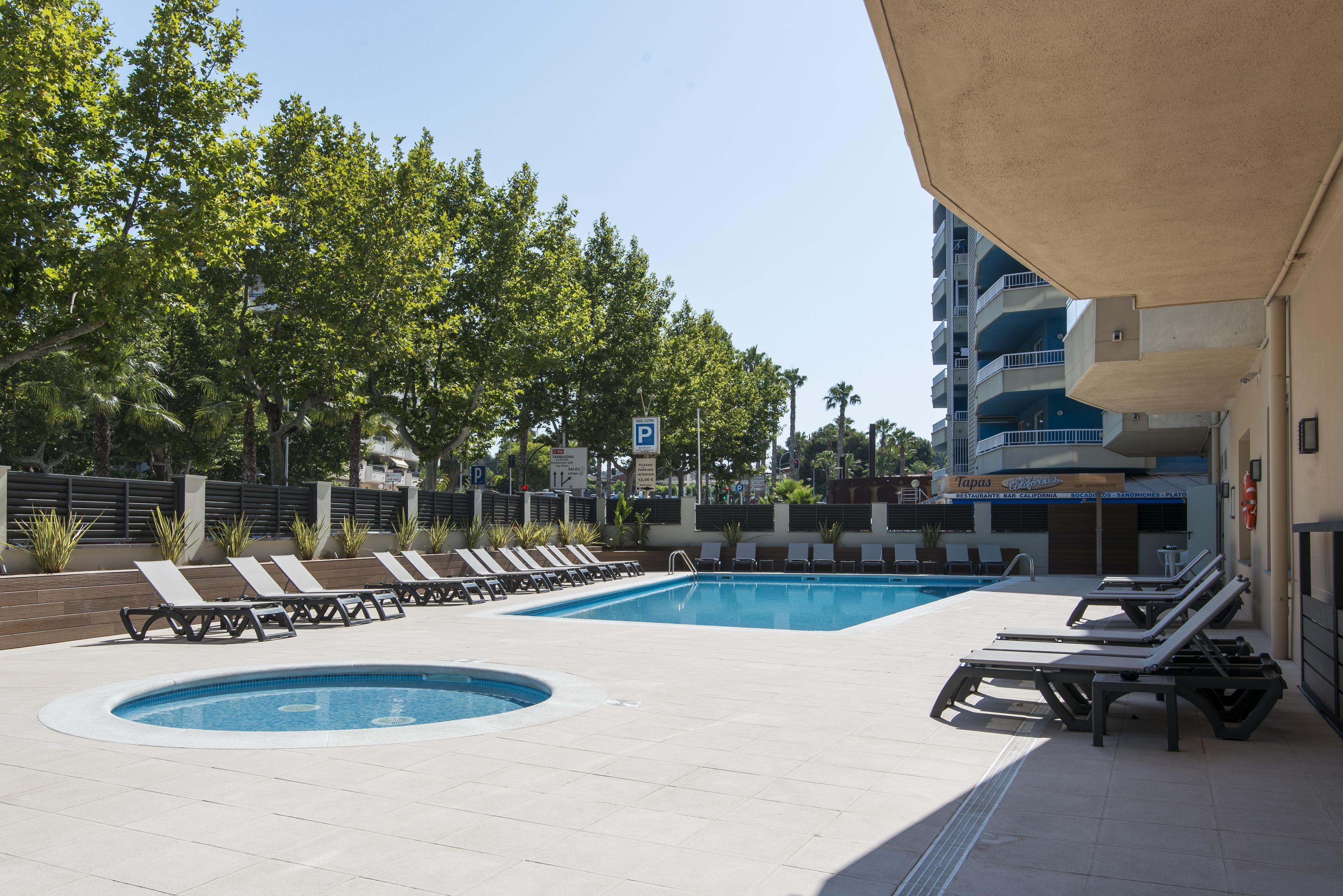 California Apartments サロウ エクステリア 写真